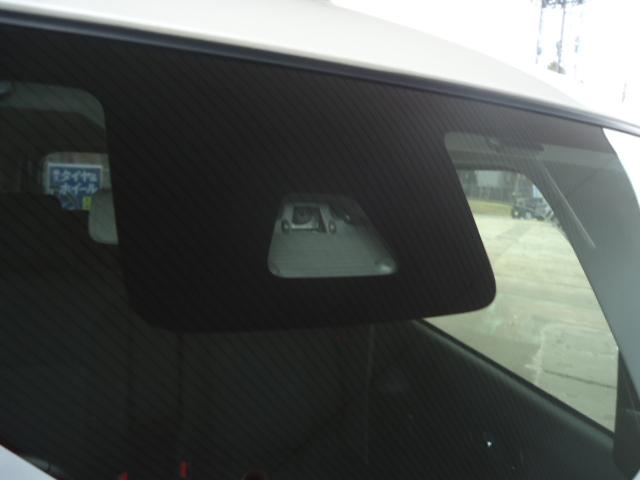 ムーヴキャンバス Ｘリミテッドメイクアップ　ＳＡＩＩ　４ＷＤ　スマートアシスト　両側オートスライドドア　純正ナビ地デジ　バックカメラ　ＵＳＢ電源　スマートキー　社外１４インチアルミ　衝突回避支援システム　衝突警報機能　車線逸脱警報機能　誤発信防止（9枚目）