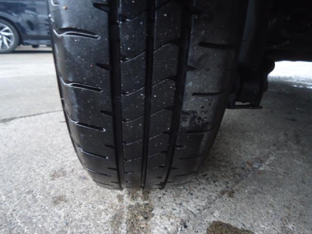 ムーヴキャンバス Ｘリミテッドメイクアップ　ＳＡＩＩ　４ＷＤ　スマートアシスト　両側オートスライドドア　純正ナビ地デジ　バックカメラ　ＵＳＢ電源　スマートキー　社外１４インチアルミ　衝突回避支援システム　衝突警報機能　車線逸脱警報機能　誤発信防止（17枚目）