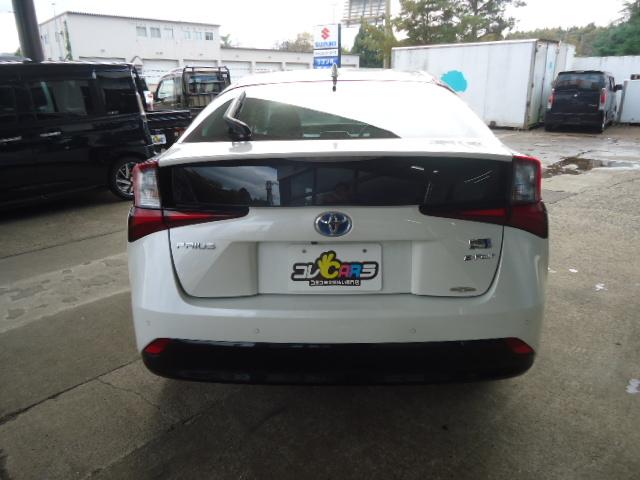 プリウス Aプレミアム ツーリングセレクション 4WD セーフティセンス 純正ナビ地デジ バックカメラ レザーシート パワーシート エアーシート シートヒター LEDヘッドライト ETC クルーズコントロール 純正17インチアルミ スマートキー(8枚目)