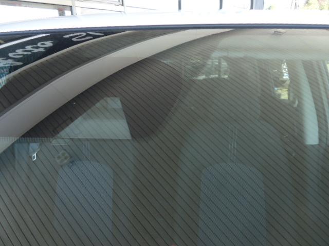 ノート X FOUR 4WD エマージェンシーブレーキ 純正ナビ地デジ バックカメラ スマートキー 車線逸脱警報 横滑り防止(9枚目)