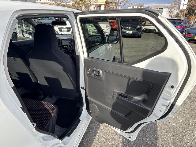 アルトターボＲＳ ベースグレード　ベースブレード（４名）（32枚目）