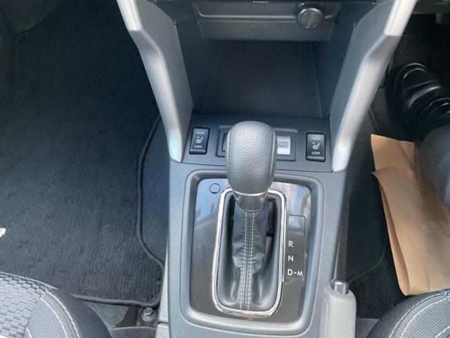 フォレスター ２．０ｉ－Ｌ　アイサイト　４ＷＤ　ナビ　バックカメラ　ＥＴＣ　クルーズコントロール　ＨＩＤ　電動リアゲート　オートエアコン　シートヒーター　アイドリングストップ　プッシュスタート　横滑り防止（17枚目）