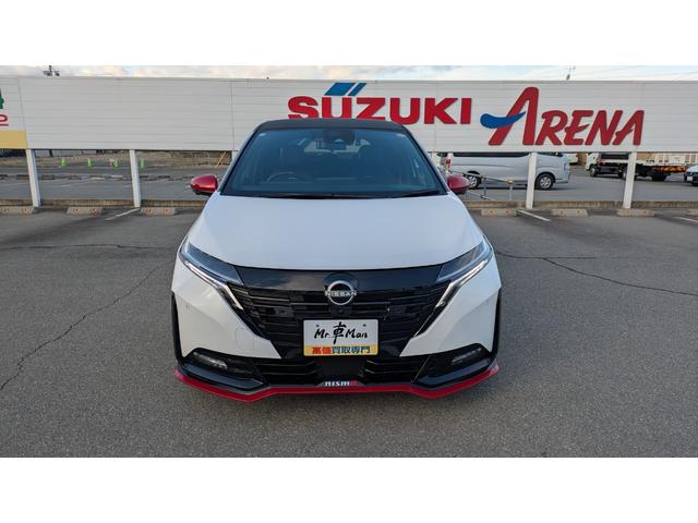 オーラ ニスモ チューンドe-パワー4WD(3枚目)