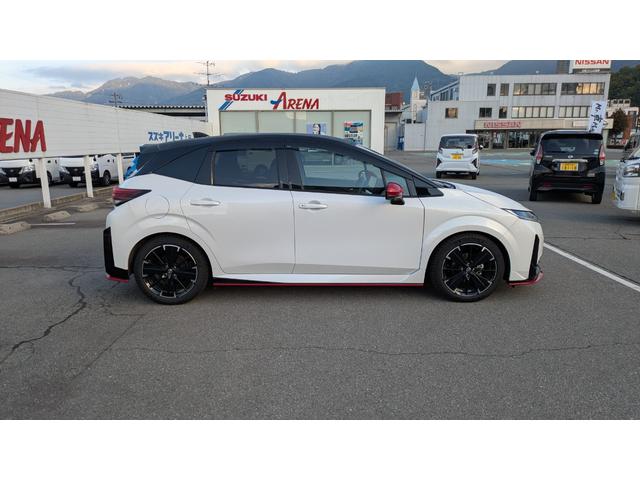 オーラ ニスモ チューンドe-パワー4WD(5枚目)