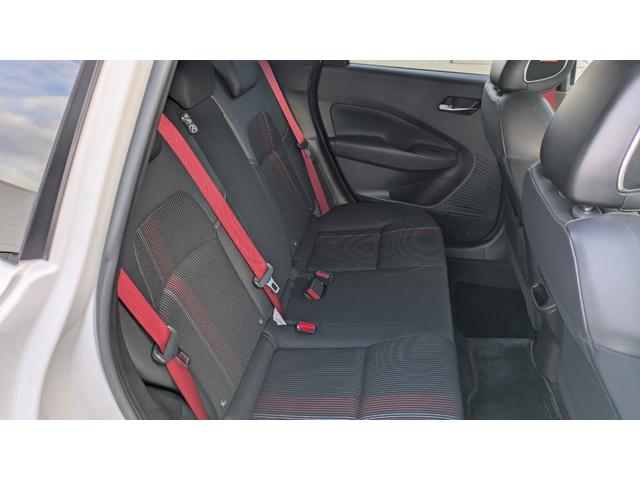 オーラ ニスモ チューンドe-パワー4WD(18枚目)