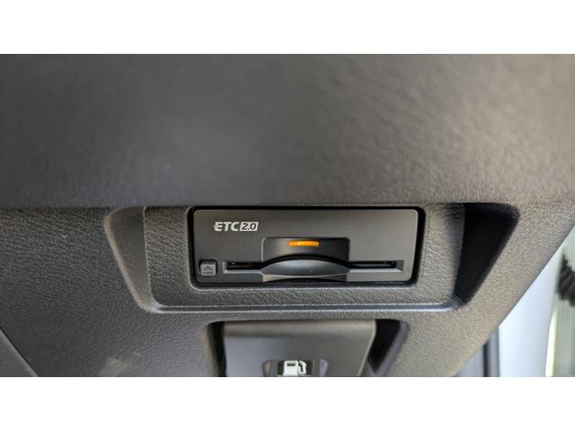 オーラ ニスモ チューンドe-パワー4WD(24枚目)