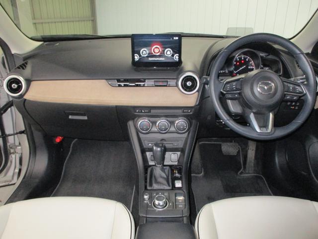 ���X�ł́A���E�O���Ƃ����ЃX�^�b�t�̎�ŒO�O�Ɏd�グ�Ă���܂��B���q�l�����g�̖ڂŐ��񂨊m���߂��������B