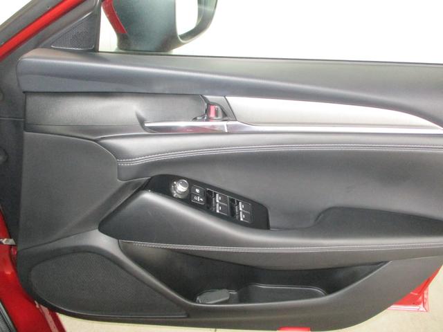 アテンザセダン ＸＤプロアクティブ　３６０°ビューモニター　クルコン　衝突軽減ブレーキ　横滑り防止装置　障害物センサー　ドラレコ　ＥＴＣ　ＴＶ　ＣＤ　ＤＶＤ　Ｂｌｕｅｔｏｏｔｈオーディオ　ＬＥＤヘッドライト　１７インチアルミホイール（27枚目）