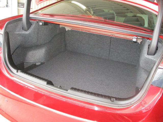 アテンザセダン ＸＤプロアクティブ　３６０°ビューモニター　クルコン　衝突軽減ブレーキ　横滑り防止装置　障害物センサー　ドラレコ　ＥＴＣ　ＴＶ　ＣＤ　ＤＶＤ　Ｂｌｕｅｔｏｏｔｈオーディオ　ＬＥＤヘッドライト　１７インチアルミホイール（33枚目）