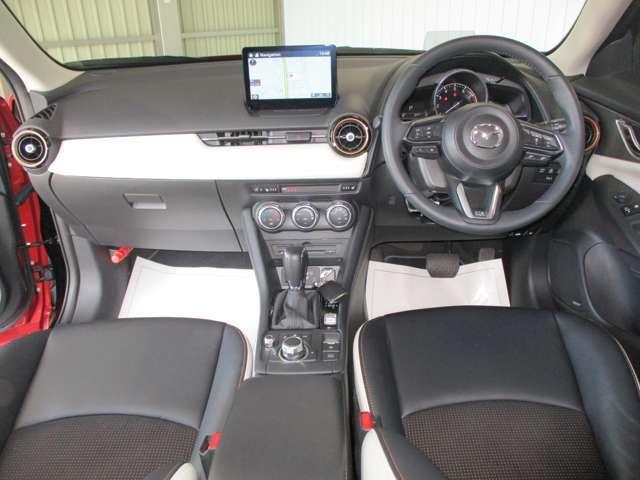 ＣＸ－３ １５Ｓ　スーパー　エッジー　３６０°カメラ　衝突軽減ブレーキ　クルコン　横滑り防止装置　障害物センサー　シートヒーター　ＥＴＣ　ナビ　ＴＶ　ＣＤ　ＤＶＤ　Ｂｌｕｅｔｏｏｔｈ　パワーシート　ＬＥＤヘッドライト　１８インチアルミ（12枚目）