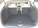 広々ラゲッジスペースはレジャーやアウトドアにピッタリです。リアシートは4:2:4の3分割で倒すことができます。後部座席を倒せばたくさんの荷物を積めるフラットなラゲッジスペースになります。