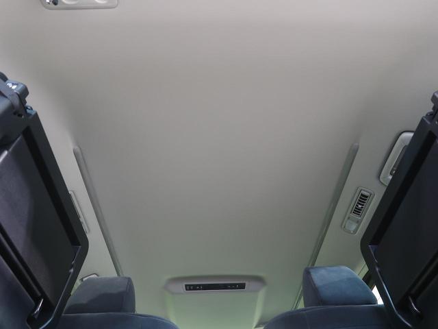 2.5Z 禁煙車 両側電動スライドドア 純正SDナビ 7人乗 バックカメラ Bluetooth再生 フルセグTV ETC LEDヘッドフォグライト ウォークスルー 純正18インチアルミホイール オットマン(35枚目)