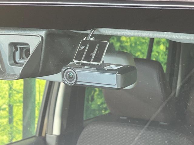 JスタイルIII デュアルカメラブレーキ 禁煙車 全方位モニター 純正ナビ フルセグ Bluetooth再生 ドラレコ HIDヘッド LEDフォグ 前席シートヒーター ルーフレール アイドリングストップ(9枚目)