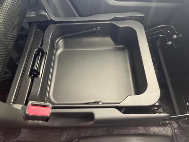 A 禁煙車 オーディオ CD AUX キーレス ABS プライバシーガラス 盗難防止(6枚目)