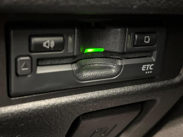ハイブリッドX 禁煙車 純正ナビ フルセグ デュアルカメラブレーキサポート LEDヘッド LEDフォグ ETC バックカメラ シートヒーター ドライブレコーダー Bluetooth スマートキー アイドリングストップ(7枚目)