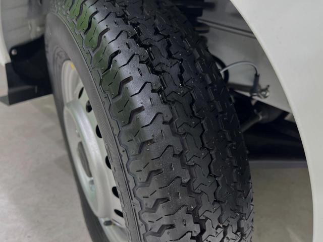 KCエアコン・パワステ 5MT 届出済未使用車 パワーステアリング エアコン オートライト アクセサリーソケット 3方開荷台 ロープフック付トリイ ABS(22枚目)