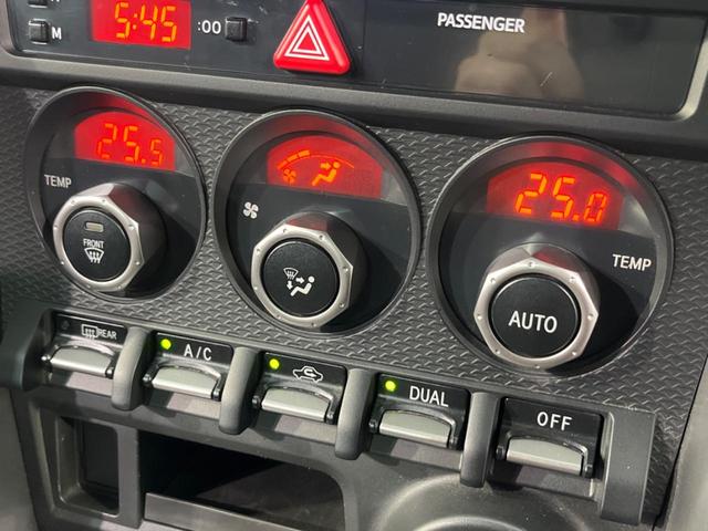 GT 純正ナビ バックカメラ フルセグ ETC Bluetooth スマートキー 禁煙車 HIDヘッド デュアルオートエアコン パドルシフト フォグライト 電動格納ドアミラー DVD 横滑り防止装置(6枚目)