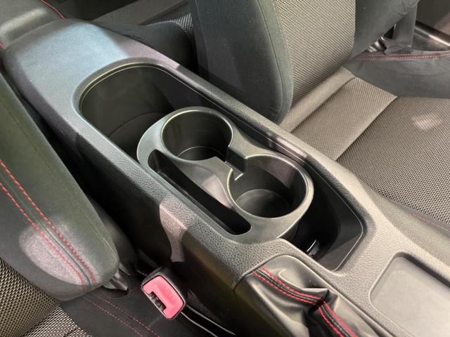 GT 純正ナビ バックカメラ フルセグ ETC Bluetooth スマートキー 禁煙車 HIDヘッド デュアルオートエアコン パドルシフト フォグライト 電動格納ドアミラー DVD 横滑り防止装置(48枚目)