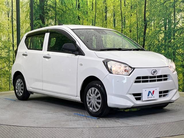 L SAIII SDナビ オートハイビーム レーンアシスト コーナーセンサー ドアバイザー 禁煙車 盗難防止システム アイドリングストップ キーレス プライバシーガラス CD USB AUX(17枚目)