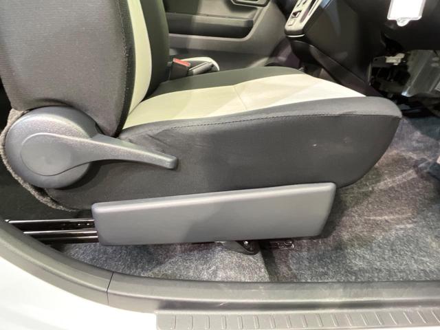 L SAIII SDナビ オートハイビーム レーンアシスト コーナーセンサー ドアバイザー 禁煙車 盗難防止システム アイドリングストップ キーレス プライバシーガラス CD USB AUX(39枚目)