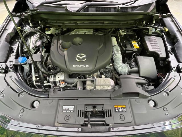 ＣＸ－８ ＸＤ　グランドジャーニー　４ＷＤ　純正１０．２５型ナビ　全周囲カメラ　寒冷地仕様　レーダークルーズ　禁煙車　電動リアゲート　前中列シートヒーター　ハーフレザー　ステアリングヒーター　ドラレコ　コーナーセンサー　おくだけ充電（18枚目）