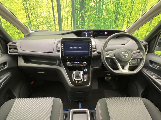 セレナ ｅ－パワー　ハイウェイスターＶ　フリップダウンモニター　両側電動ドア　純正１０型ナビ　全周囲カメラ　プロパイロット　禁煙車　ドラレコ　コーナーセンサー　アダプディプハイビーム　ＬＥＤヘッド　ビルトインＥＴＣ　パークアシスト（2枚目）