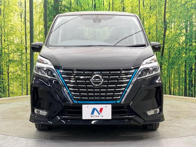 セレナ ｅ－パワー　ハイウェイスターＶ　フリップダウンモニター　両側電動ドア　純正１０型ナビ　全周囲カメラ　プロパイロット　禁煙車　ドラレコ　コーナーセンサー　アダプディプハイビーム　ＬＥＤヘッド　ビルトインＥＴＣ　パークアシスト（15枚目）