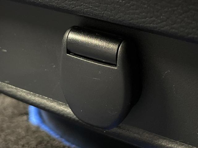 セレナ ｅ－パワー　ハイウェイスターＶ　フリップダウンモニター　両側電動ドア　純正１０型ナビ　全周囲カメラ　プロパイロット　禁煙車　ドラレコ　コーナーセンサー　アダプディプハイビーム　ＬＥＤヘッド　ビルトインＥＴＣ　パークアシスト（66枚目）