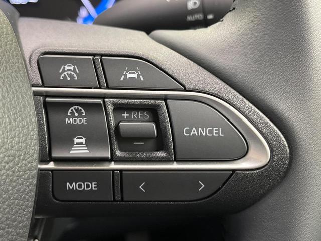 ヴォクシー ハイブリッドＳ－Ｚ　４ＷＤ　両側電動ドア　純正１０．５型ナビ　バックカメラ　ディスプレイオーディオ＋　衝突被害軽減　レーダークルーズ　禁煙車　ハーフレザー　コーナーセンサー　ＬＥＤヘッド　ＥＴＣ２．０　オートハイビーム（5枚目）