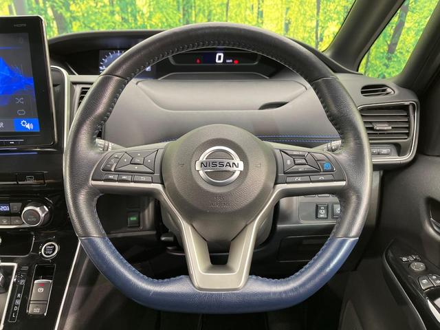 セレナ オーテック　セーフティパッケージ　４ＷＤ　両側電動スライド　１１型ディスプレイ　全周囲カメラ　衝突被害軽減システム　プロパイロット　禁煙車　ドラレコ　前席シートヒーター　スマートキー　ＬＥＤヘッド　ＥＴＣ　デジタルインナーミラー（12枚目）