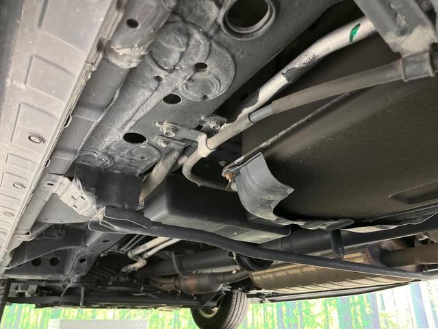 セレナ オーテック　セーフティパッケージ　４ＷＤ　両側電動スライド　１１型ディスプレイ　全周囲カメラ　衝突被害軽減システム　プロパイロット　禁煙車　ドラレコ　前席シートヒーター　スマートキー　ＬＥＤヘッド　ＥＴＣ　デジタルインナーミラー（22枚目）
