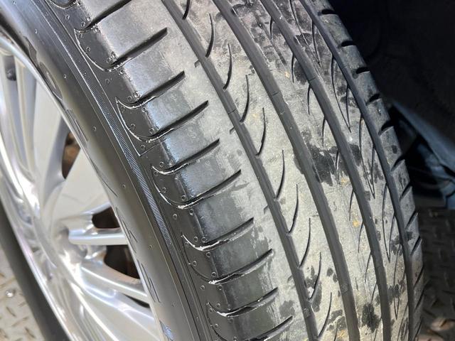 セレナ オーテック　セーフティパッケージ　４ＷＤ　両側電動スライド　１１型ディスプレイ　全周囲カメラ　衝突被害軽減システム　プロパイロット　禁煙車　ドラレコ　前席シートヒーター　スマートキー　ＬＥＤヘッド　ＥＴＣ　デジタルインナーミラー（26枚目）
