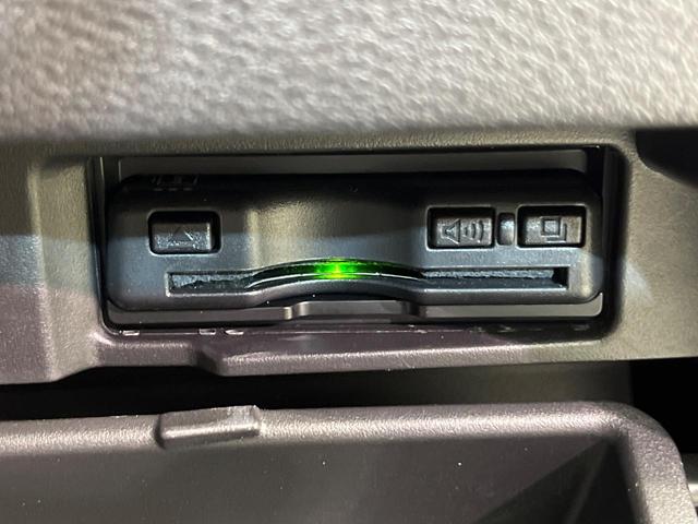 セレナ オーテック　セーフティパッケージ　４ＷＤ　両側電動スライド　１１型ディスプレイ　全周囲カメラ　衝突被害軽減システム　プロパイロット　禁煙車　ドラレコ　前席シートヒーター　スマートキー　ＬＥＤヘッド　ＥＴＣ　デジタルインナーミラー（67枚目）