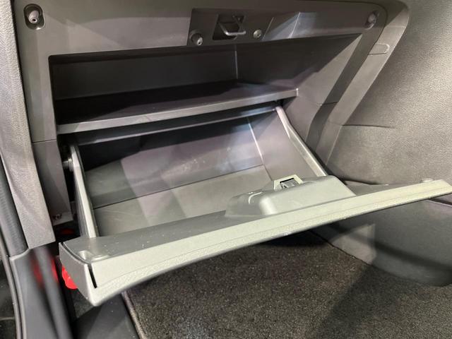 セレナ オーテック　セーフティパッケージ　４ＷＤ　両側電動スライド　１１型ディスプレイ　全周囲カメラ　衝突被害軽減システム　プロパイロット　禁煙車　ドラレコ　前席シートヒーター　スマートキー　ＬＥＤヘッド　ＥＴＣ　デジタルインナーミラー（74枚目）