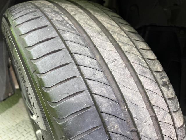 ヴェゼル ｅ：ＨＥＶ　Ｚ　４ＷＤ　寒冷地仕様　ＳＤナビ　バックカメラ　衝突被害軽減システム　渋滞追従クルーズ　禁煙車　電動リアゲート　シートヒーター　コーナーセンサー　シーケンシャルウィンカー　　ＥＴＣ　オートハイビーム（23枚目）