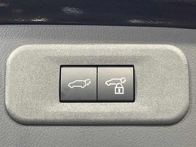 NX NX350h バージョンL サンルーフ 純正14型ナビ プレミアムサウンド 全周囲カメラ 衝突軽減装置 レーダークルーズ 禁煙車 電動リアゲート シートベンチレーション 黒革シート デジタルインナーミラー 100V電源(7枚目)