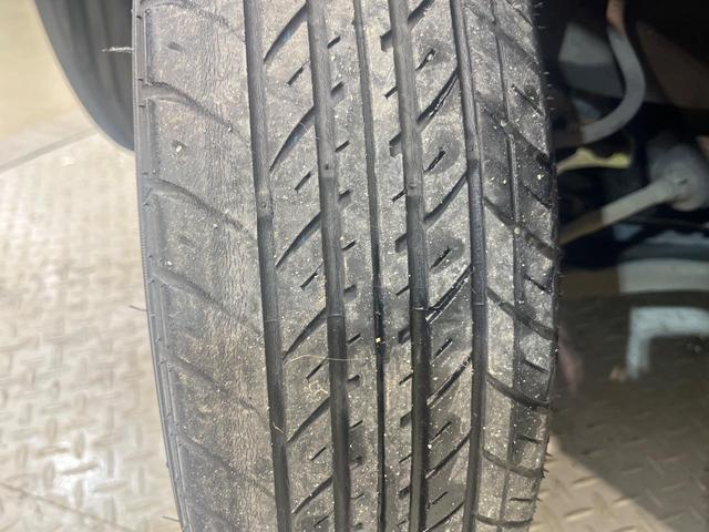 アルトラパンショコラ G SDナビ バックカメラ 禁煙車 レザーシート スマートキー HIDヘッド オートライト 純正14インチAW CD/DVD再生 電動格納ミラー 合皮シート プライバシーガラス アイドリングストップ(26枚目)