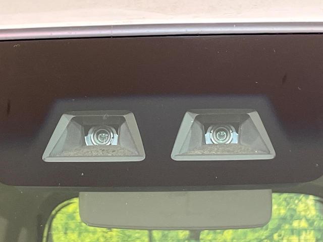 タント カスタムＲＳ　トップエディションＳＡＩＩＩ　ターボ　両側電動ドア　ＳＤナビ　バックカメラ　衝突被害軽減システム　禁煙車　ハーフレザーシート　シートヒーター　スマートキー　ＬＥＤヘッド　ＥＴＣ　オートハイビーム　車線逸脱警報　Ｂｌｕｅｔｏｏｔｈ（4枚目）