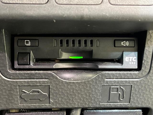 トール カスタムＧ　ＳＡＩＩ　４ＷＤ　両側電動ドア　ＢＩＧＸ９型ナビ　全周囲カメラ　衝突被害軽減システム　禁煙車　スマートキー　ＬＥＤヘッド　ビルトインＥＴＣ　クルコン　オートエアコン　純正１４インチＡＷ　Ｂｌｕｅｔｏｏｔｈ（8枚目）