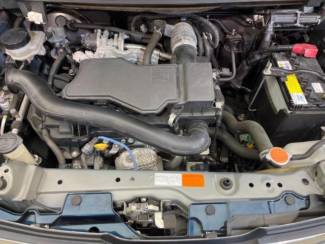 トール カスタムＧ　ＳＡＩＩ　４ＷＤ　両側電動ドア　ＢＩＧＸ９型ナビ　全周囲カメラ　衝突被害軽減システム　禁煙車　スマートキー　ＬＥＤヘッド　ビルトインＥＴＣ　クルコン　オートエアコン　純正１４インチＡＷ　Ｂｌｕｅｔｏｏｔｈ（18枚目）