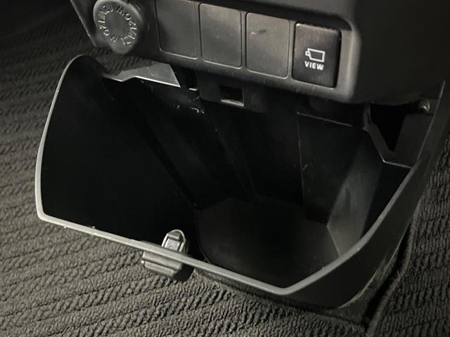 トール カスタムＧ　ＳＡＩＩ　４ＷＤ　両側電動ドア　ＢＩＧＸ９型ナビ　全周囲カメラ　衝突被害軽減システム　禁煙車　スマートキー　ＬＥＤヘッド　ビルトインＥＴＣ　クルコン　オートエアコン　純正１４インチＡＷ　Ｂｌｕｅｔｏｏｔｈ（63枚目）