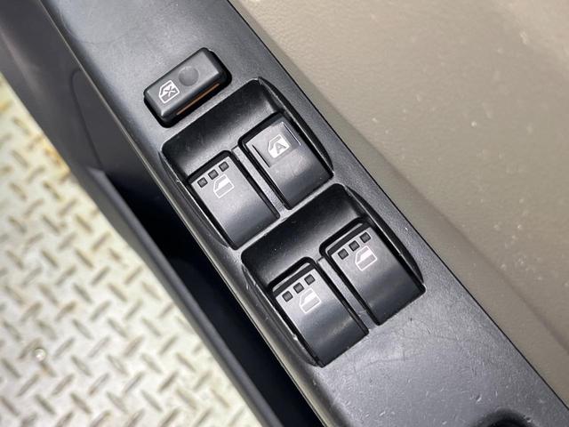 ミラ Ｘスペシャル　ＭＴ車　ＣＤ　オーディオ　衝突安全ボディ　キーレス　フォグライト　盗難防止システム（44枚目）