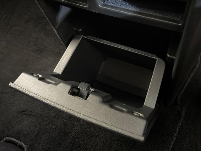 デリカD:5 P 4WD 電動サイドステップレス 両側電動スライド 純正10型ナビ 全周囲カメラ 禁煙車 eアシスト パワーバックドア ステアリングヒーター ブラインドスポットM LEDヘッド LEDフォグ ETC(71枚目)