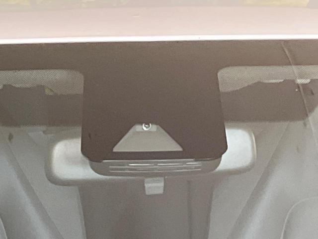 ヤリスクロス X 4WD 純正ディスプレイオーディオ バックカメラ セーフティセンス レーダークルーズ 禁煙車 スマートキー オートハイビーム クリアランスソナー マルチテレインセレクト 電動格納ミラー(3枚目)