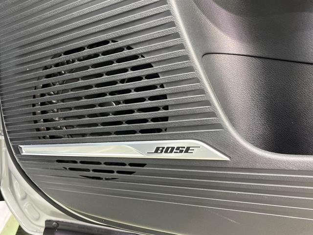 オーラ G レザーエディション 純正9型ナビ BOSEサウンド プロパイロット 全周囲カメラ 禁煙車 ブラインドスポットM LEDヘッド LEDフォグ デジタルインナーミラー 置くだけ充電 ETC2.0 ドラレコ 純正17インチAW(5枚目)