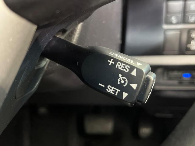 ノア X 楽ナビ 両側電動スライド プッシュスタート 禁煙車 セーフティセンス LEDヘッド クルコン 前後ドラレコ ビルトインETC デュアルオートエアコン 電動格納ドアミラー アイドリングストップ(6枚目)