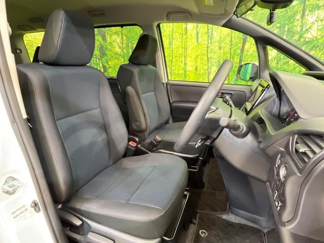 ノア X 楽ナビ 両側電動スライド プッシュスタート 禁煙車 セーフティセンス LEDヘッド クルコン 前後ドラレコ ビルトインETC デュアルオートエアコン 電動格納ドアミラー アイドリングストップ(9枚目)