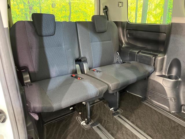 ノア X 楽ナビ 両側電動スライド プッシュスタート 禁煙車 セーフティセンス LEDヘッド クルコン 前後ドラレコ ビルトインETC デュアルオートエアコン 電動格納ドアミラー アイドリングストップ(11枚目)