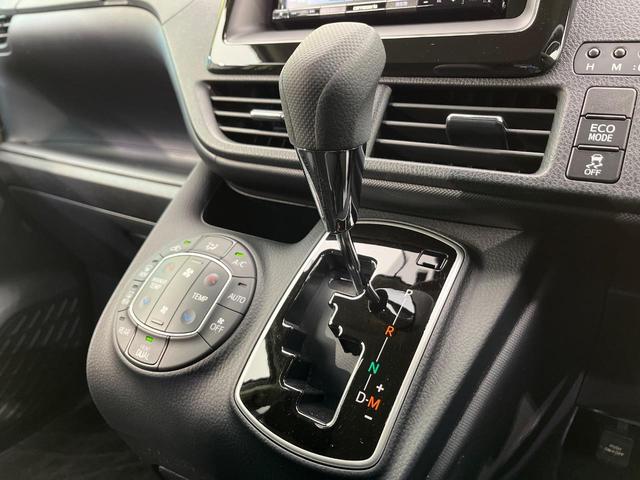 ノア X 楽ナビ 両側電動スライド プッシュスタート 禁煙車 セーフティセンス LEDヘッド クルコン 前後ドラレコ ビルトインETC デュアルオートエアコン 電動格納ドアミラー アイドリングストップ(64枚目)