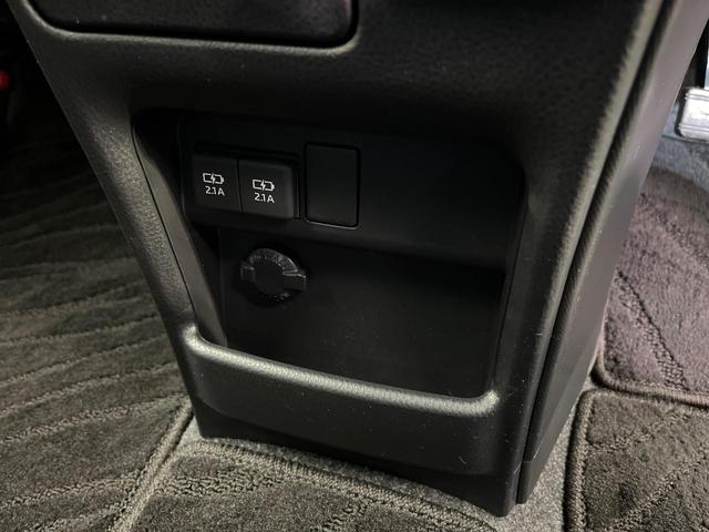 ノア X 楽ナビ 両側電動スライド プッシュスタート 禁煙車 セーフティセンス LEDヘッド クルコン 前後ドラレコ ビルトインETC デュアルオートエアコン 電動格納ドアミラー アイドリングストップ(66枚目)